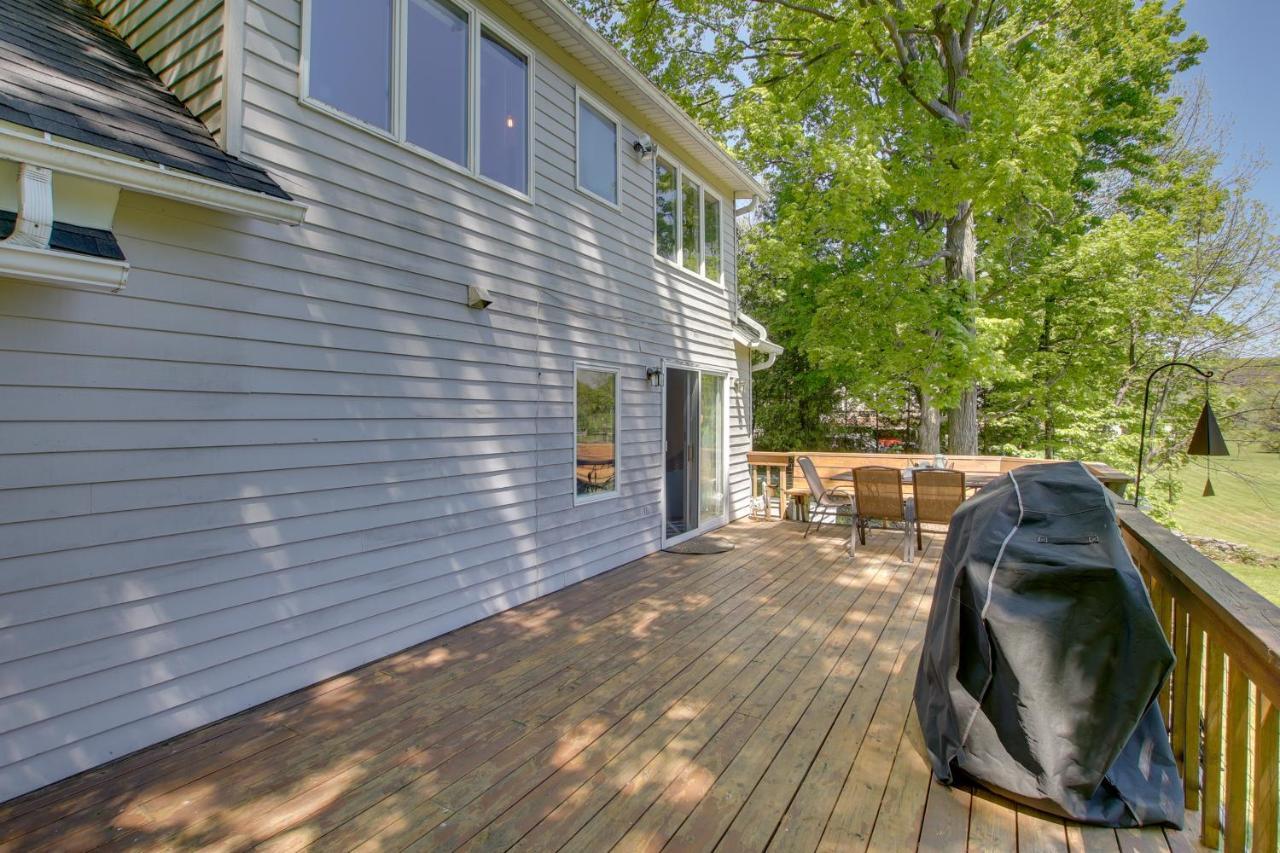 Updated Home With Deck 2 Mi To Sister Bay Beach! المظهر الخارجي الصورة